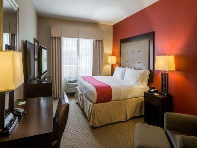 Hotel Airport By Ihg 3*