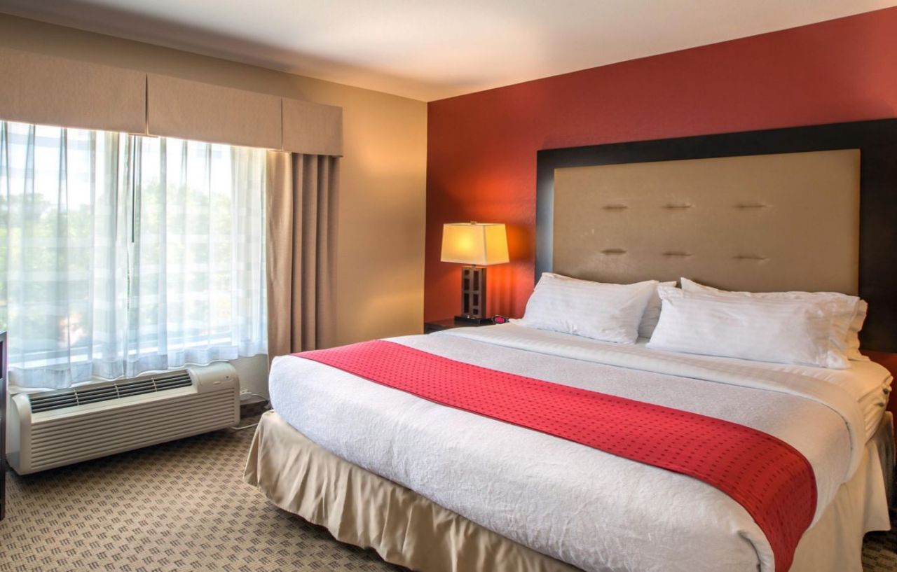 Hotel Airport By Ihg